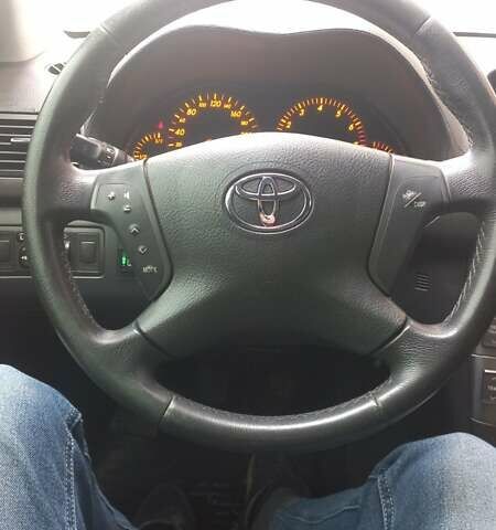 Черный Тойота Авенсис, объемом двигателя 1.8 л и пробегом 254 тыс. км за 5300 $, фото 20 на Automoto.ua