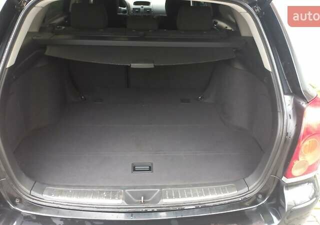 Черный Тойота Авенсис, объемом двигателя 1.8 л и пробегом 254 тыс. км за 5300 $, фото 7 на Automoto.ua