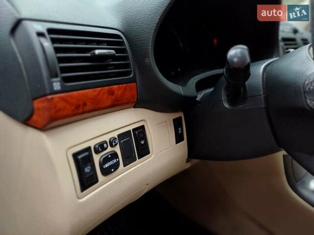 Черный Тойота Авенсис, объемом двигателя 2.36 л и пробегом 215 тыс. км за 5400 $, фото 21 на Automoto.ua