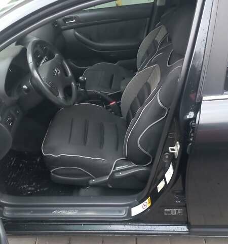 Черный Тойота Авенсис, объемом двигателя 1.8 л и пробегом 254 тыс. км за 5300 $, фото 14 на Automoto.ua