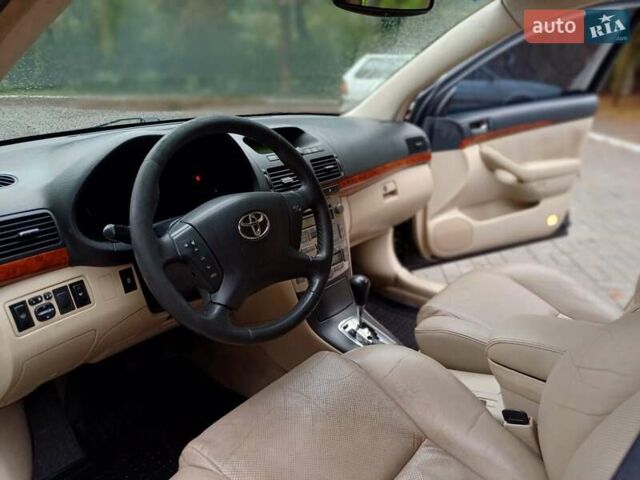 Черный Тойота Авенсис, объемом двигателя 2.36 л и пробегом 215 тыс. км за 5400 $, фото 20 на Automoto.ua