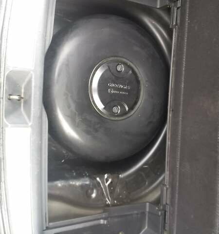 Черный Тойота Авенсис, объемом двигателя 1.8 л и пробегом 254 тыс. км за 5300 $, фото 11 на Automoto.ua