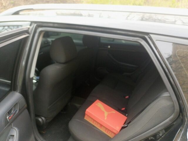 Чорний Тойота Авенсіс, об'ємом двигуна 2.4 л та пробігом 240 тис. км за 4800 $, фото 4 на Automoto.ua