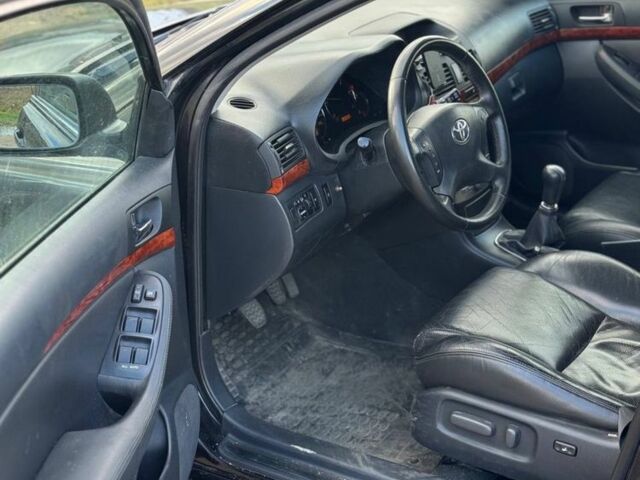 Чорний Тойота Авенсіс, об'ємом двигуна 2 л та пробігом 260 тис. км за 3600 $, фото 8 на Automoto.ua