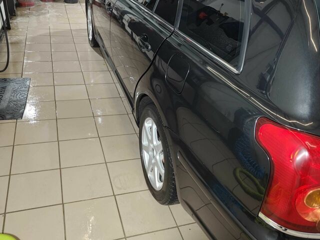 Чорний Тойота Авенсіс, об'ємом двигуна 2 л та пробігом 471 тис. км за 3100 $, фото 12 на Automoto.ua