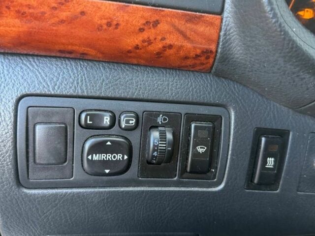 Чорний Тойота Авенсіс, об'ємом двигуна 2 л та пробігом 260 тис. км за 3600 $, фото 11 на Automoto.ua