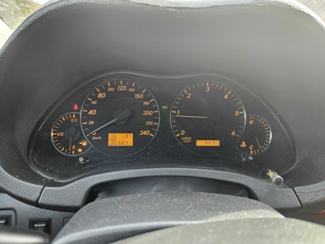 Черный Тойота Авенсис, объемом двигателя 2 л и пробегом 350 тыс. км за 2350 $, фото 16 на Automoto.ua