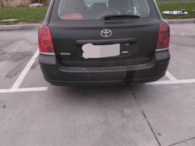 Черный Тойота Авенсис, объемом двигателя 2 л и пробегом 322 тыс. км за 3300 $, фото 1 на Automoto.ua