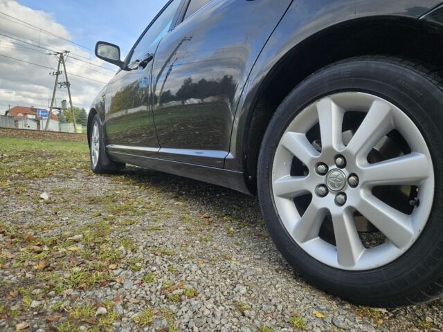 Черный Тойота Авенсис, объемом двигателя 2 л и пробегом 350 тыс. км за 2350 $, фото 4 на Automoto.ua