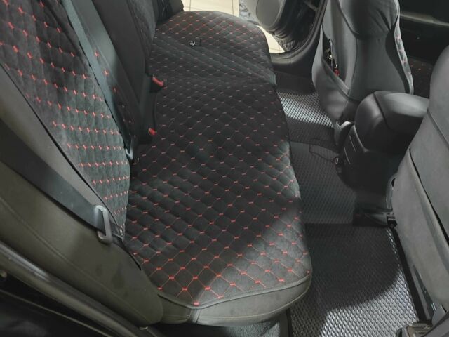 Чорний Тойота Авенсіс, об'ємом двигуна 2 л та пробігом 471 тис. км за 3100 $, фото 6 на Automoto.ua