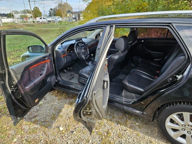 Черный Тойота Авенсис, объемом двигателя 2 л и пробегом 350 тыс. км за 2350 $, фото 7 на Automoto.ua