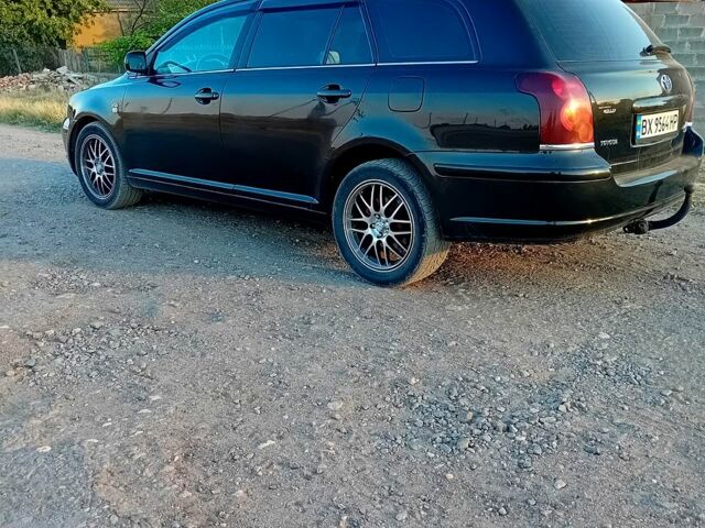 Черный Тойота Авенсис, объемом двигателя 2 л и пробегом 364 тыс. км за 6800 $, фото 3 на Automoto.ua