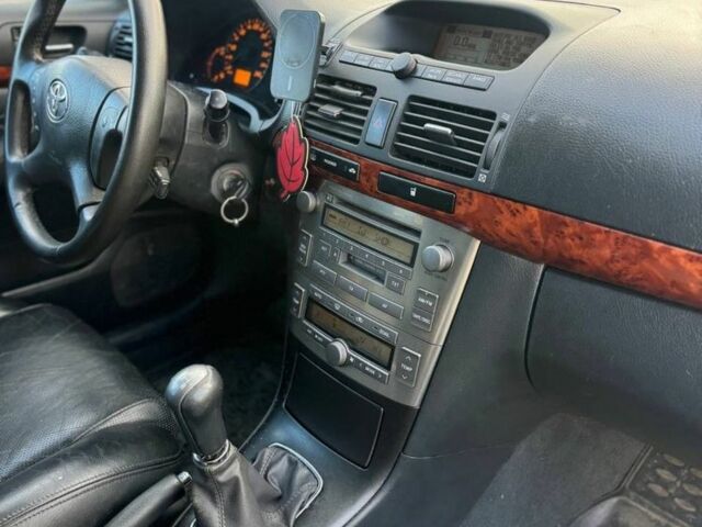 Чорний Тойота Авенсіс, об'ємом двигуна 2 л та пробігом 260 тис. км за 3600 $, фото 16 на Automoto.ua