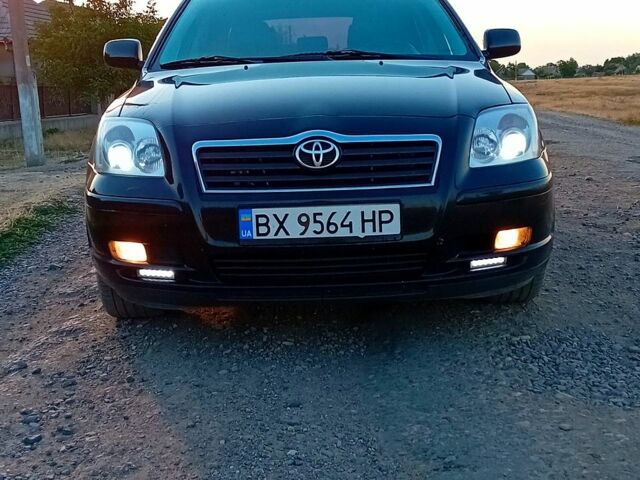 Черный Тойота Авенсис, объемом двигателя 2 л и пробегом 364 тыс. км за 6800 $, фото 1 на Automoto.ua