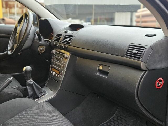 Черный Тойота Авенсис, объемом двигателя 2 л и пробегом 327 тыс. км за 2607 $, фото 19 на Automoto.ua