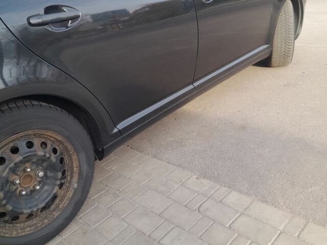 Чорний Тойота Авенсіс, об'ємом двигуна 2 л та пробігом 320 тис. км за 2650 $, фото 5 на Automoto.ua