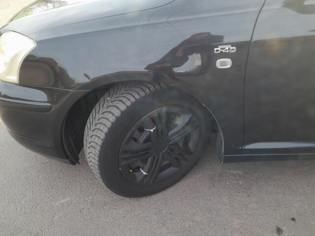 Чорний Тойота Авенсіс, об'ємом двигуна 2 л та пробігом 320 тис. км за 2650 $, фото 6 на Automoto.ua