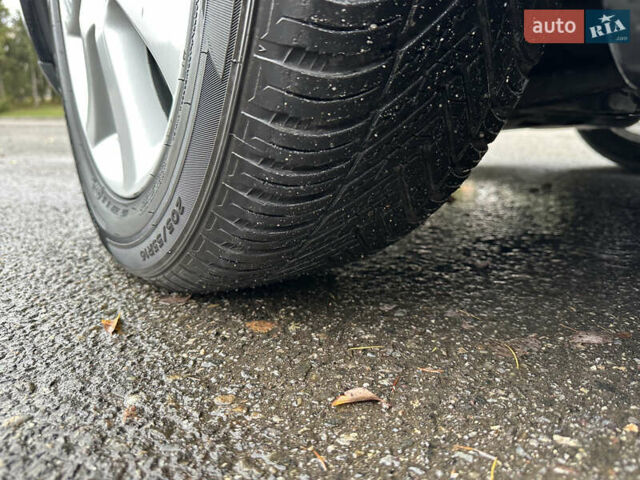 Черный Тойота Авенсис, объемом двигателя 1.8 л и пробегом 160 тыс. км за 6750 $, фото 10 на Automoto.ua