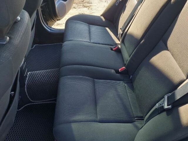 Чорний Тойота Авенсіс, об'ємом двигуна 1.8 л та пробігом 224 тис. км за 6299 $, фото 8 на Automoto.ua