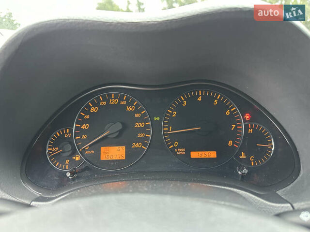 Черный Тойота Авенсис, объемом двигателя 1.8 л и пробегом 160 тыс. км за 6750 $, фото 33 на Automoto.ua