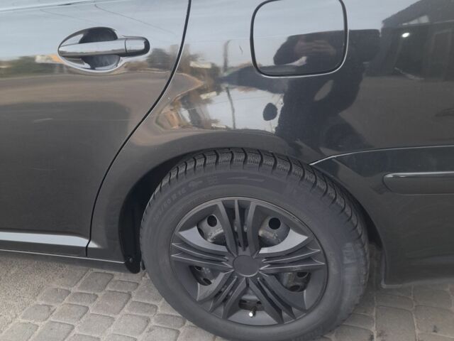 Чорний Тойота Авенсіс, об'ємом двигуна 2 л та пробігом 320 тис. км за 2650 $, фото 7 на Automoto.ua