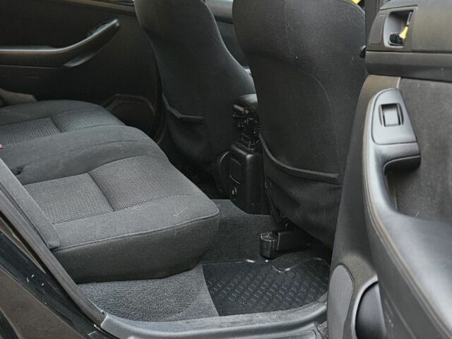 Черный Тойота Авенсис, объемом двигателя 2 л и пробегом 327 тыс. км за 2607 $, фото 17 на Automoto.ua