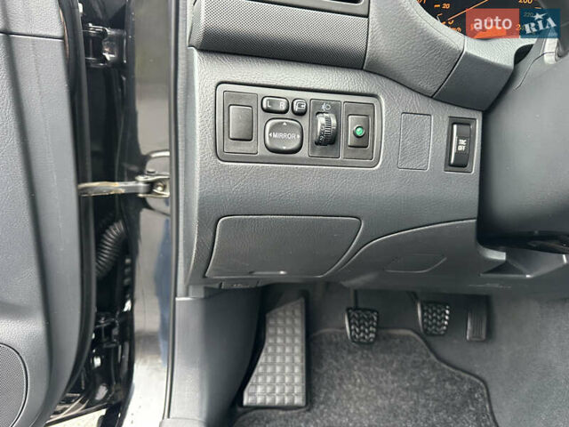Черный Тойота Авенсис, объемом двигателя 1.8 л и пробегом 160 тыс. км за 6750 $, фото 34 на Automoto.ua