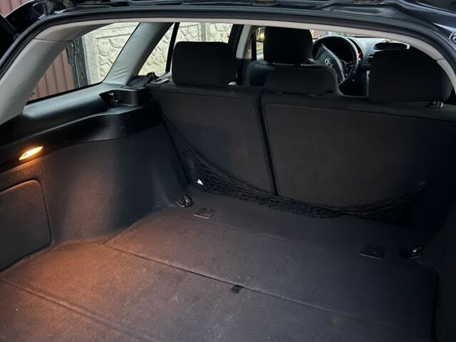 Черный Тойота Авенсис, объемом двигателя 2 л и пробегом 215 тыс. км за 5300 $, фото 13 на Automoto.ua