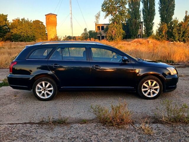 Черный Тойота Авенсис, объемом двигателя 2 л и пробегом 0 тыс. км за 4350 $, фото 5 на Automoto.ua