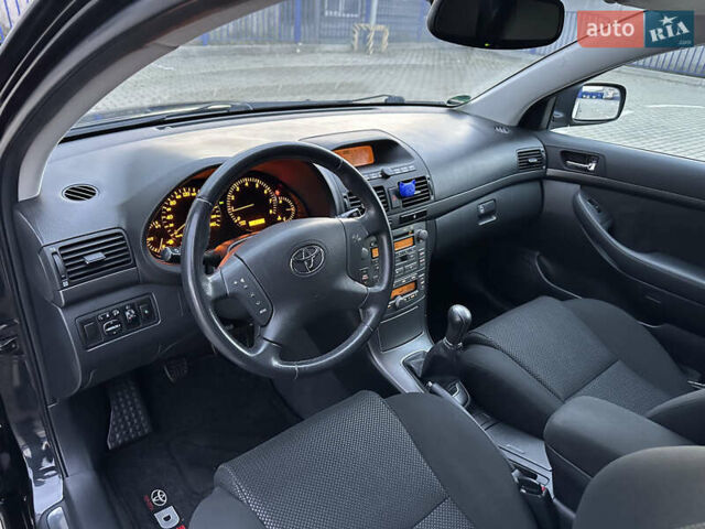 Черный Тойота Авенсис, объемом двигателя 1.8 л и пробегом 160 тыс. км за 6900 $, фото 22 на Automoto.ua