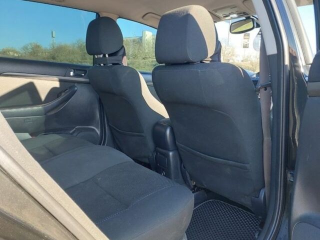 Чорний Тойота Авенсіс, об'ємом двигуна 1.8 л та пробігом 224 тис. км за 6299 $, фото 12 на Automoto.ua