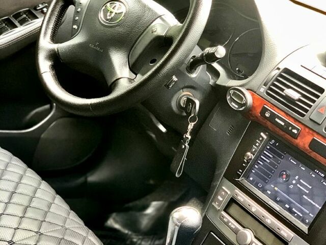 Чорний Тойота Авенсіс, об'ємом двигуна 2 л та пробігом 228 тис. км за 5500 $, фото 8 на Automoto.ua