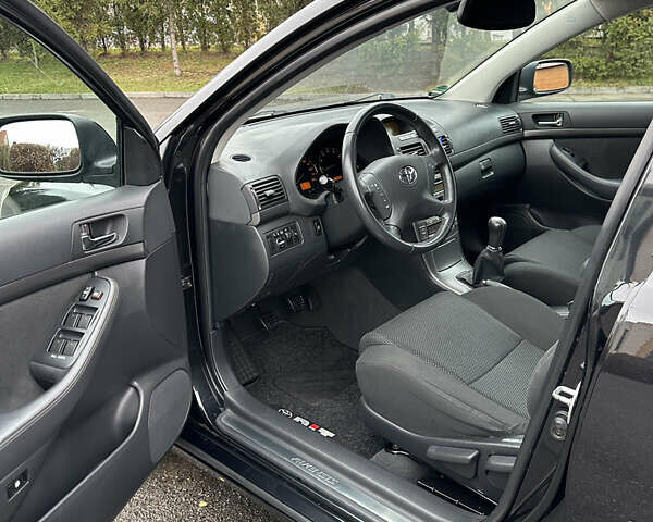 Черный Тойота Авенсис, объемом двигателя 1.8 л и пробегом 160 тыс. км за 6750 $, фото 22 на Automoto.ua