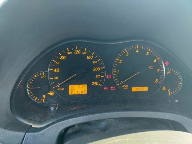 Чорний Тойота Авенсіс, об'ємом двигуна 1.8 л та пробігом 224 тис. км за 6299 $, фото 9 на Automoto.ua