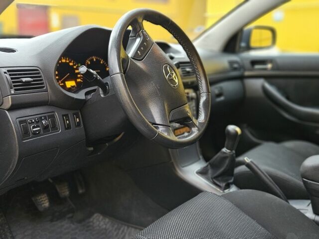 Черный Тойота Авенсис, объемом двигателя 2 л и пробегом 327 тыс. км за 2607 $, фото 21 на Automoto.ua