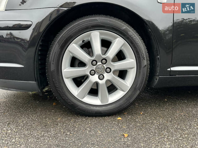 Черный Тойота Авенсис, объемом двигателя 1.8 л и пробегом 160 тыс. км за 6750 $, фото 9 на Automoto.ua
