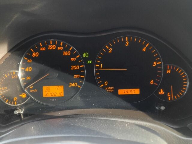 Чорний Тойота Авенсіс, об'ємом двигуна 2 л та пробігом 320 тис. км за 2650 $, фото 1 на Automoto.ua