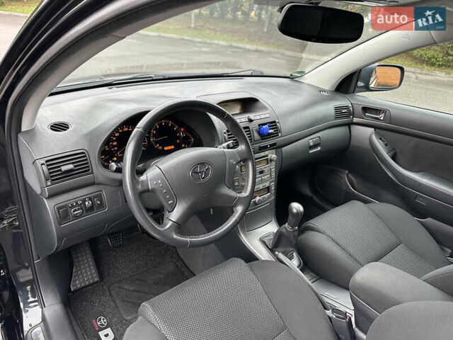 Черный Тойота Авенсис, объемом двигателя 1.8 л и пробегом 160 тыс. км за 6750 $, фото 21 на Automoto.ua