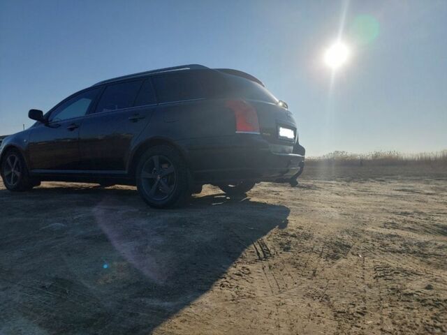 Чорний Тойота Авенсіс, об'ємом двигуна 1.8 л та пробігом 224 тис. км за 6299 $, фото 4 на Automoto.ua