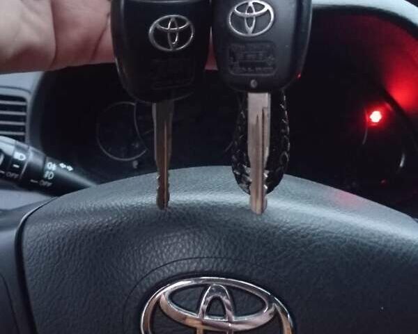 Черный Тойота Авенсис, объемом двигателя 1.8 л и пробегом 299 тыс. км за 6200 $, фото 8 на Automoto.ua