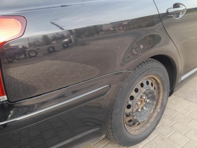 Чорний Тойота Авенсіс, об'ємом двигуна 2 л та пробігом 320 тис. км за 2650 $, фото 4 на Automoto.ua