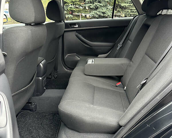 Черный Тойота Авенсис, объемом двигателя 1.8 л и пробегом 160 тыс. км за 6750 $, фото 43 на Automoto.ua