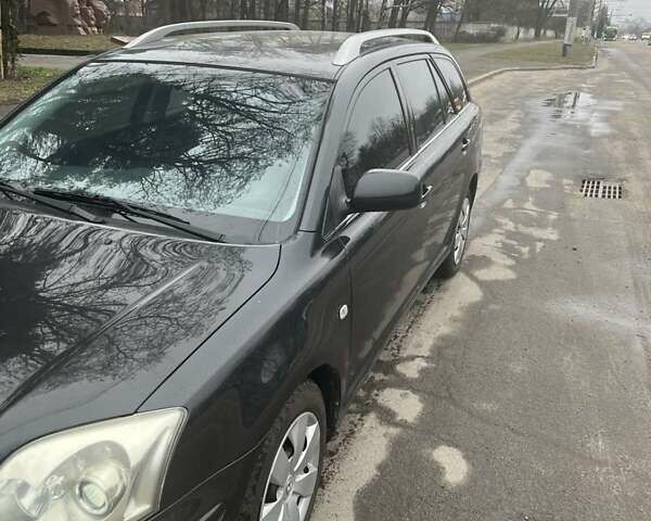 Черный Тойота Авенсис, объемом двигателя 2 л и пробегом 253 тыс. км за 5500 $, фото 2 на Automoto.ua