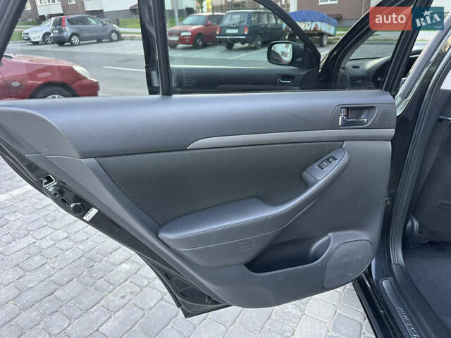 Черный Тойота Авенсис, объемом двигателя 1.8 л и пробегом 227 тыс. км за 7699 $, фото 32 на Automoto.ua