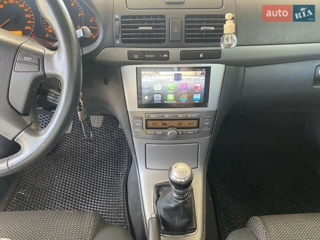 Черный Тойота Авенсис, объемом двигателя 2 л и пробегом 309 тыс. км за 7100 $, фото 21 на Automoto.ua
