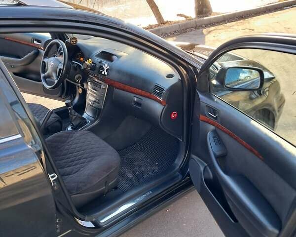 Чорний Тойота Авенсіс, об'ємом двигуна 2.2 л та пробігом 248 тис. км за 6650 $, фото 12 на Automoto.ua