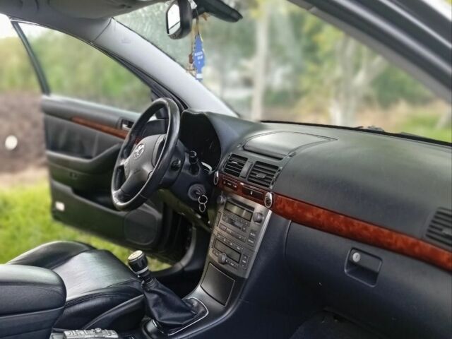 Чорний Тойота Авенсіс, об'ємом двигуна 2.2 л та пробігом 340 тис. км за 3600 $, фото 5 на Automoto.ua