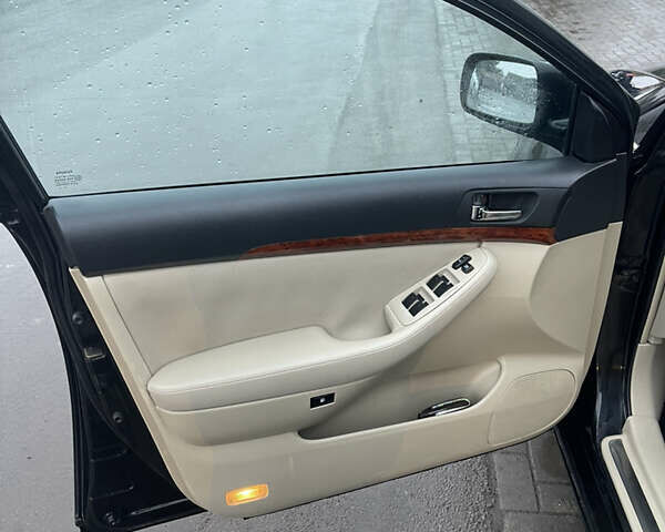 Черный Тойота Авенсис, объемом двигателя 2.23 л и пробегом 276 тыс. км за 8200 $, фото 10 на Automoto.ua