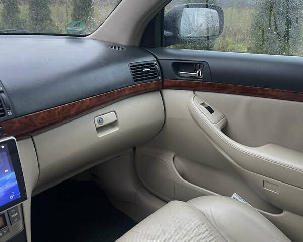 Черный Тойота Авенсис, объемом двигателя 2.23 л и пробегом 276 тыс. км за 8200 $, фото 6 на Automoto.ua