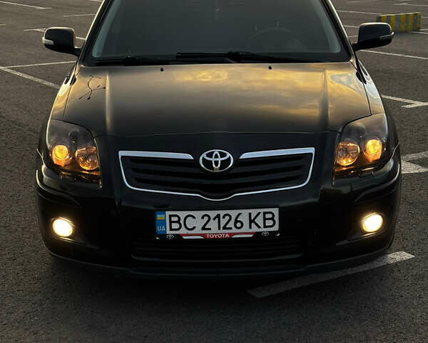 Черный Тойота Авенсис, объемом двигателя 1.79 л и пробегом 275 тыс. км за 6700 $, фото 1 на Automoto.ua